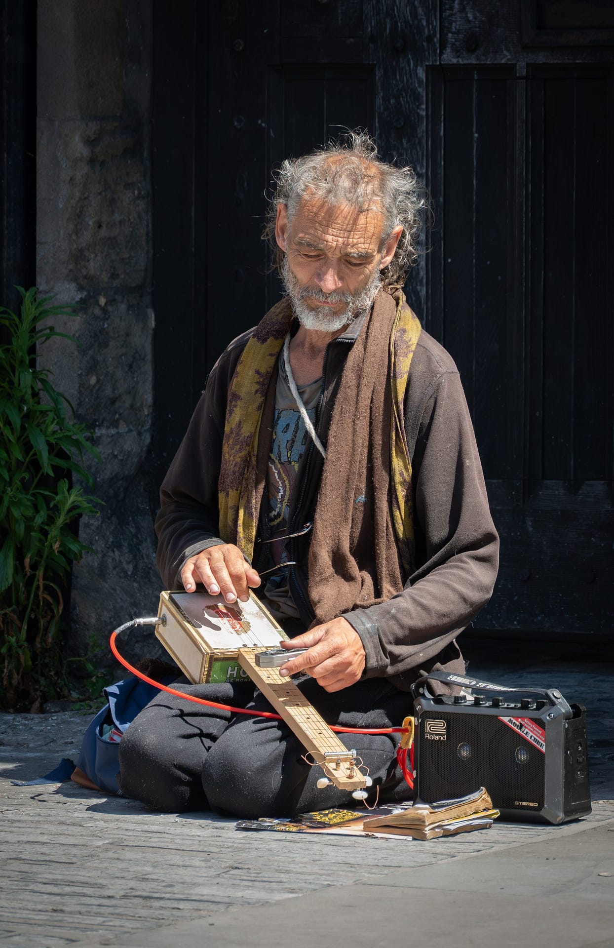 2nd Place Print (Open) Cigar Box Guitar _ Lee Mitchel